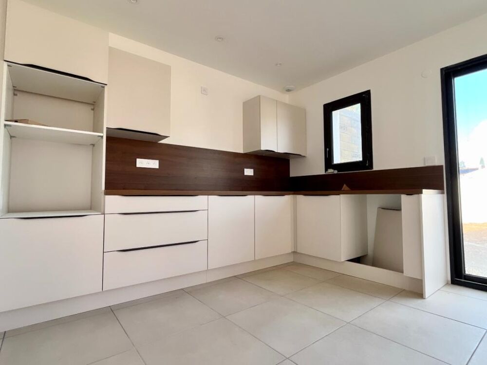 Vente Maison Magnifique maison en R+1 comprenant de 112 m² sur un terrain 3 faces de 354 m² piscinable neuve construction 2026 Pia