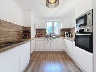  Immeuble � vendre 7 pi�ces 121 m�