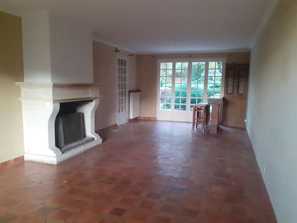 Maison Bauge En Anjou 6 pièce(s) 116 m2