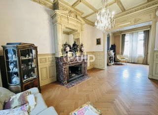  Propri�t�/ch�teau � vendre 8 pi�ces 294 m�