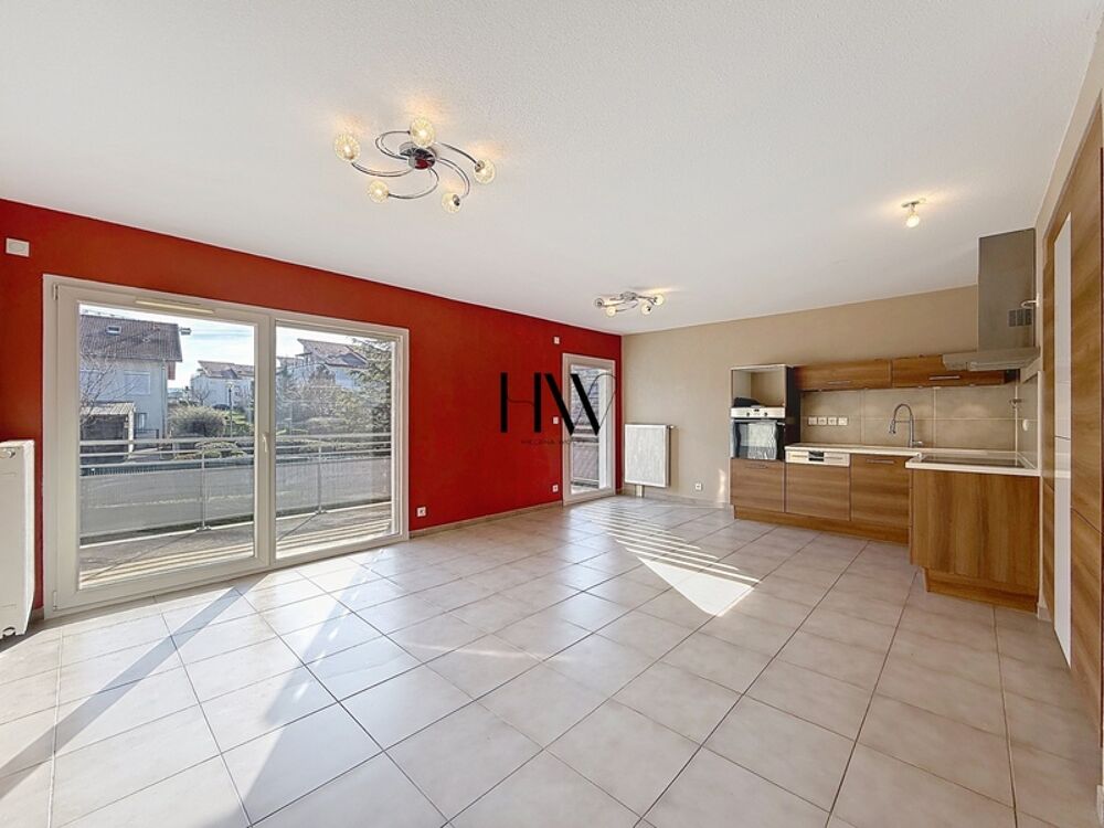 Duplex 4 pièces  90 m²  Archamps Technopole  Terrasse et garage
