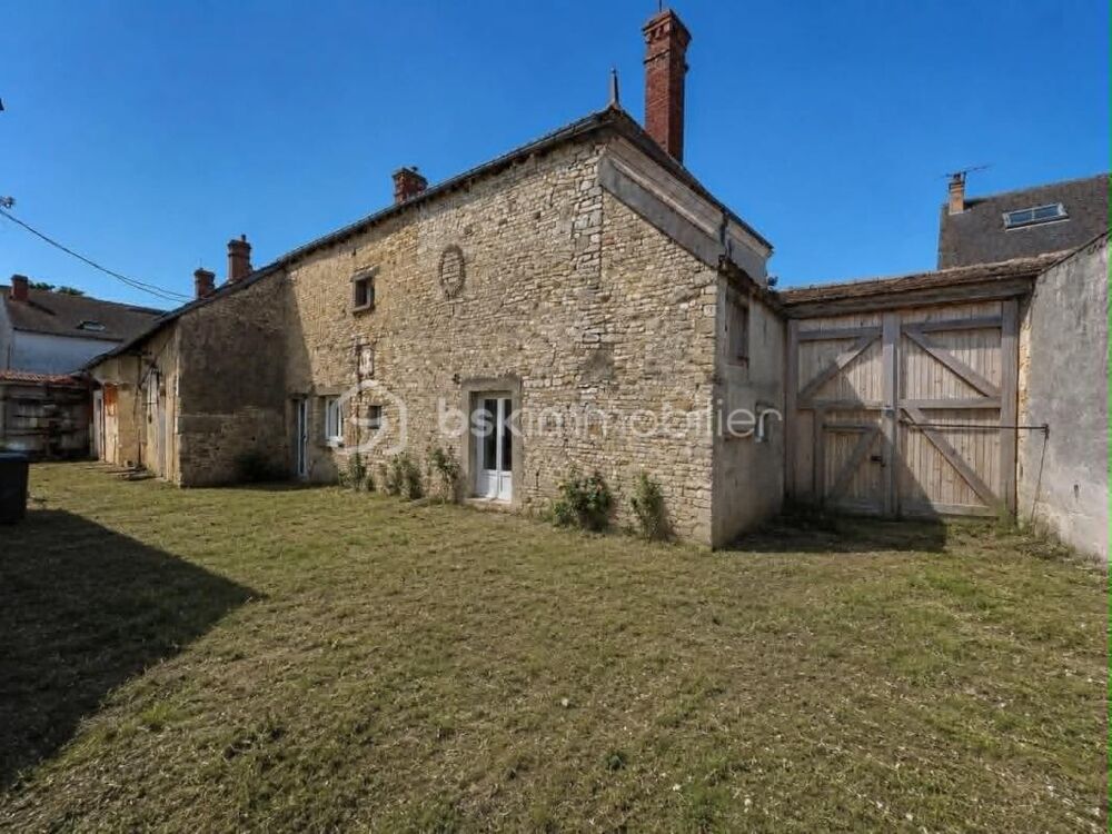 Vente Maison Maison en pierre de caractère de 190 m² avec dépendance – Boynes Boynes