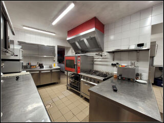  Immeuble � vendre 15 + pi�ces 420 m�