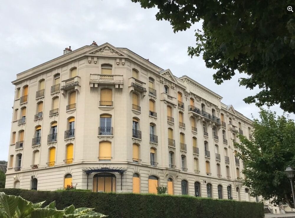 Appartement à vendre 5 pièces NERIS LES BAINS (03)