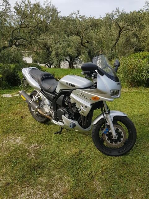 Moto YAMAHA 2000 occasion Eguilles 13510