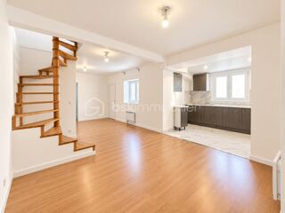 Vente Duplex/Triplex À SAISIR  À CORBEIL-ESSONNES – SUPERBE F3 EN DUPLEX DE 70 M² À SEULEMENT 127 000 € ! Corbeil essonnes