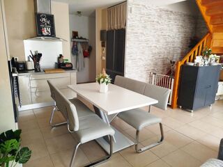  Maison  vendre 4 pices 79 m