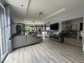  Maison � vendre 9 pi�ces 210 m�