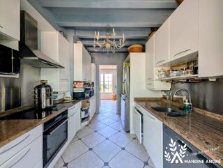  Villa à vendre 11 pièces 251 m²