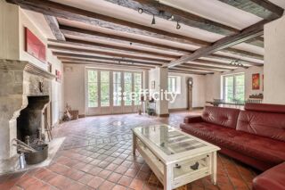  Propri�t�/ch�teau � vendre 8 pi�ces 270 m�