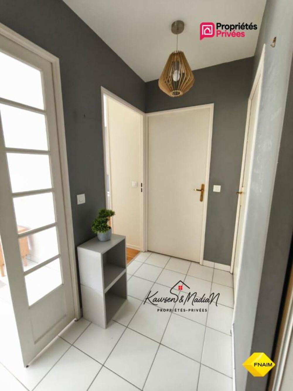 Vente Appartement Appartement 2 pièces quartier Bordeaux Saint-Seurin  Fondaudège avec parking et cellier Bordeaux
