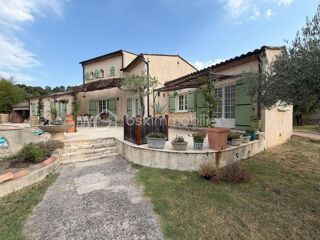  Propriété/château à vendre 5 pièces 185 m²