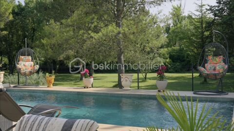   Maison contemporaine de plain-pied au calme, avec piscine et terrasses Maison - 6 pi�ce(s) - 180 m�