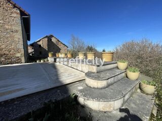  Propriété/château à vendre 6 pièces 243 m²