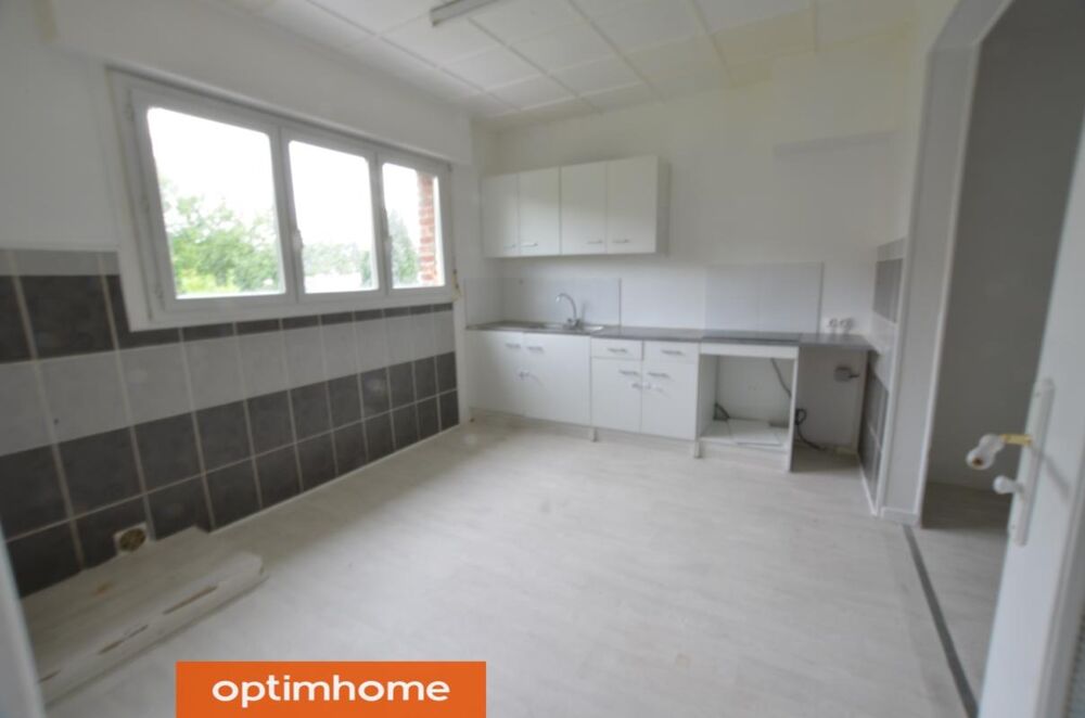 Vente Appartement Appartement T4 avec 3 chambres, parking intérieur. Idéal investisseur Lens
