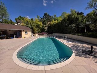  Maison  vendre 7 pices 185 m