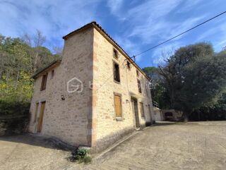  Immeuble à vendre 10 pièces 166 m²