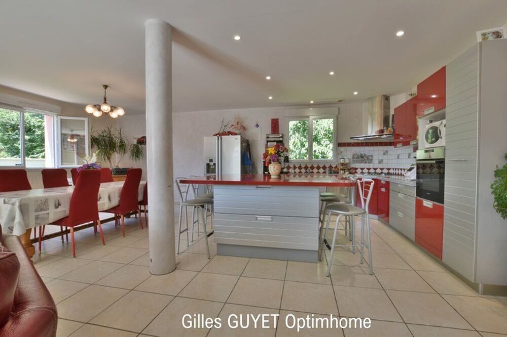 BERNAY,MAISON INDIVIDUELLE T9, DPE:C 177M 6 chambres. Terrain de 1000M² env. 319990€