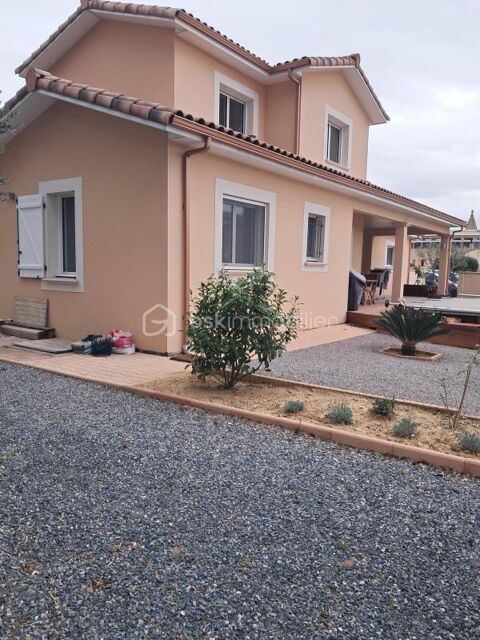   Trs belle villa 4 faces rcente de 130m construite sur un terrain cltur et arbor Villa - 7 pice(s) - 130 m