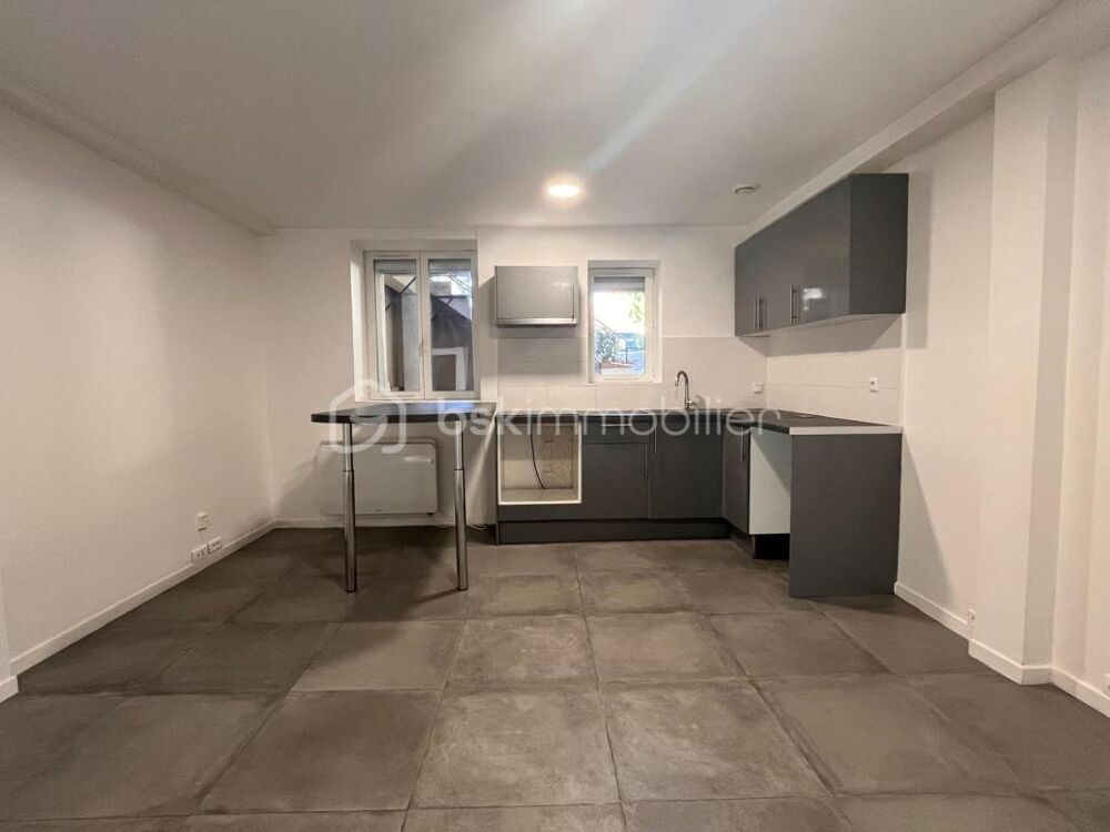 Location Appartement APPARTEMENT F2 RDC CENTRE VILLE Claye souilly