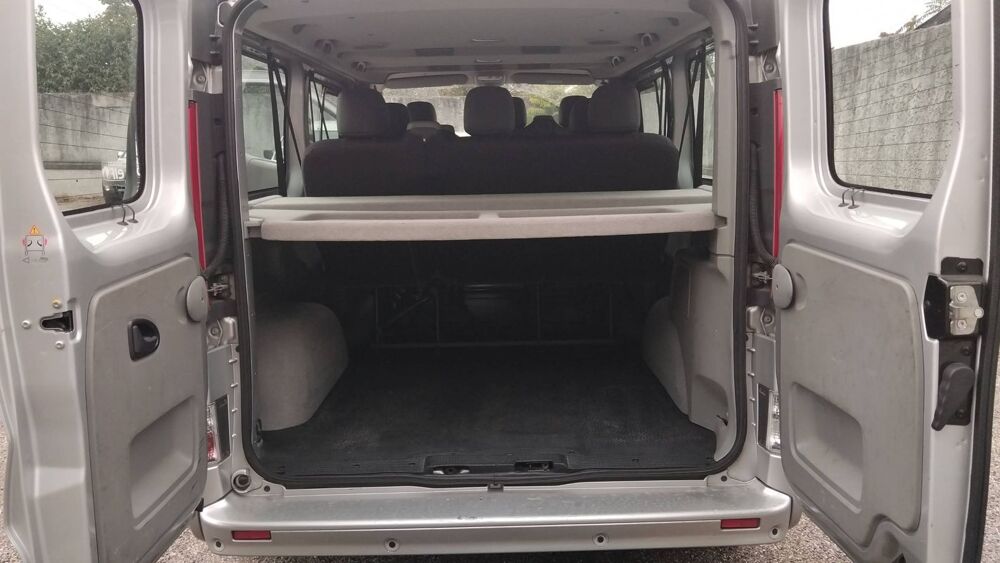Trafic Passenger L2 H1 2.0 dCI 115 Expression 2013 occasion 38230 Pont De Cheruy