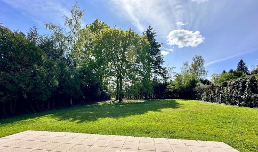 Maison à vendre 8 pièces - 200 m2 - Terrain 1748 m2 - DAMPIERRE EN YVELINES (78)