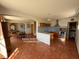 Vente Maison Maison 7 pièces / 300 m² / 363 900 EUR / LE BRUSQUET Le brusquet