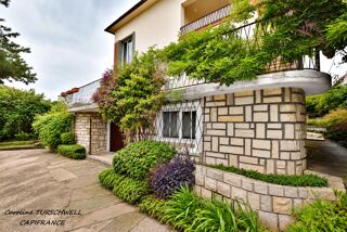 Vente Maison LA SEYNE SUR MER (83) - 1 MAISON DE 2 APPARTEMENTS - 190M² - 1,5KM DU PORT - 3KM DES SABLETTES La seyne sur mer