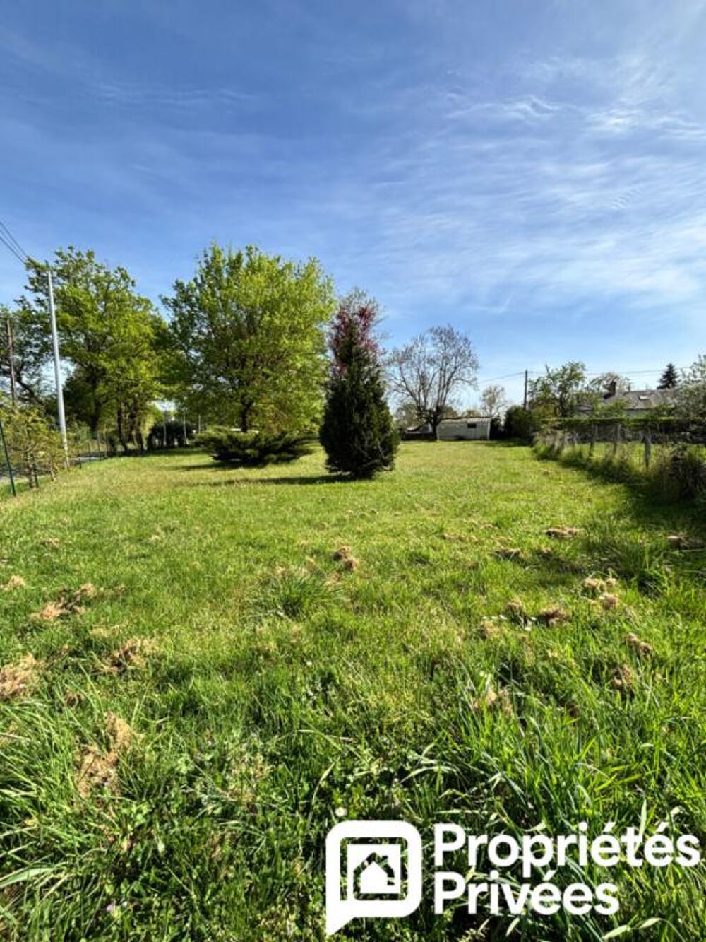Vente Terrain TERRAIN CONSTRUCTIBLE ALLOGNY  963 m2 ( 18110 ) Allogny