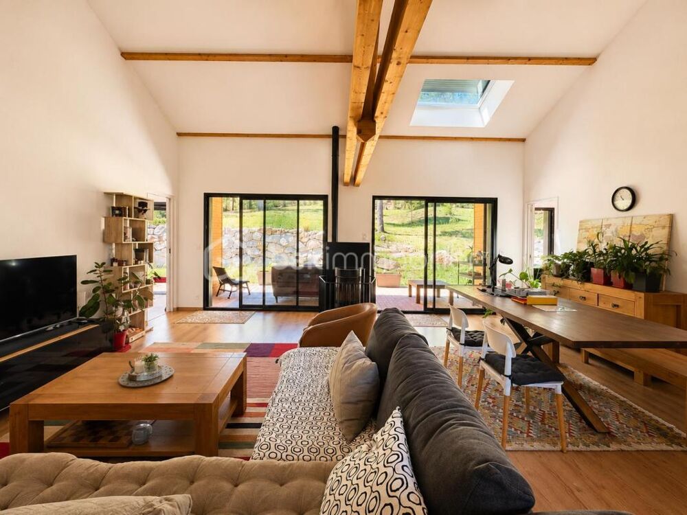 ANNOT  Maison contemporaine d'exception au coeur d'un écrin de nature