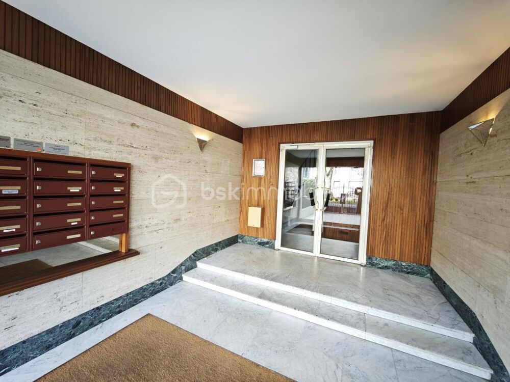 Vente Appartement LE VESINET APPARTEMENT 2 PIECES PROCHE COMMODITES Le vesinet