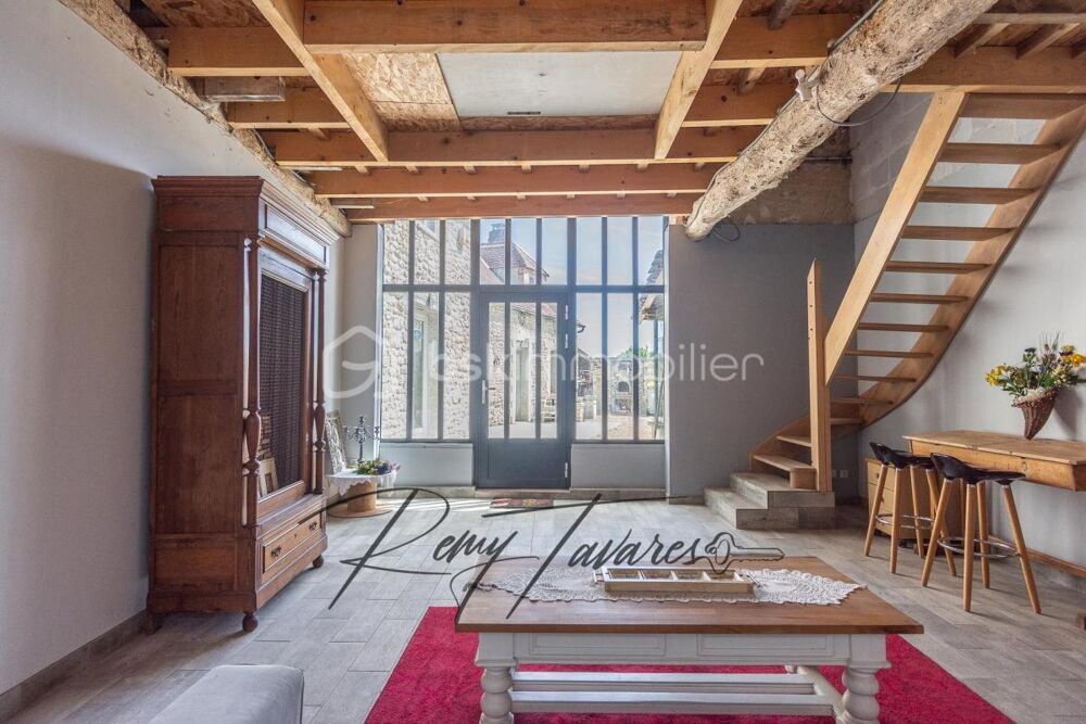 EXCLUSIVITÉ  Magnifique longère du XVIIe siècle à fort potentiel (300 m² et jusqu'à 7 Chambres)  Remauville