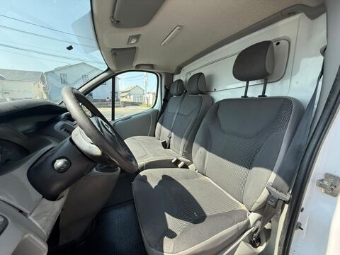 Vivaro 2.0 DCI 120 CH GARANTIE 6 MOIS / REPRISE POSSIBLE 2010 occasion 36300 Le Blanc