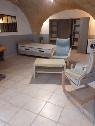  Appartement à louer 1 pièce 31 m² Aujargues