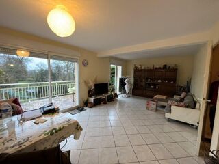 Appartement à louer 5 pièces 110 m²