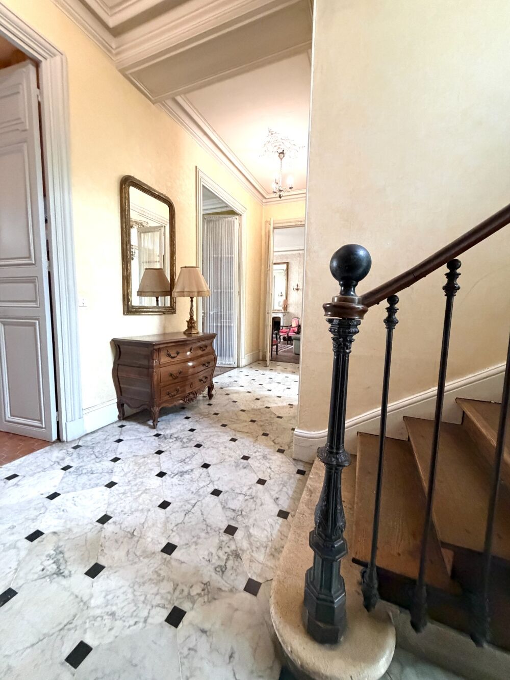 Vente Maison Propriété de centre ville à vendre 14 pièces ORLEANS (45) Orleans