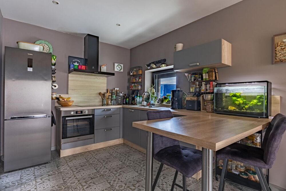 Vente Maison Maison Gorges 5 P . 3 Chs . Bureau . Garage . 135.89 M² . T 667 M² . Terrasses . Préau . Abri Gorges