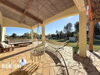  Propri�t�/ch�teau � vendre 6 pi�ces 285 m�