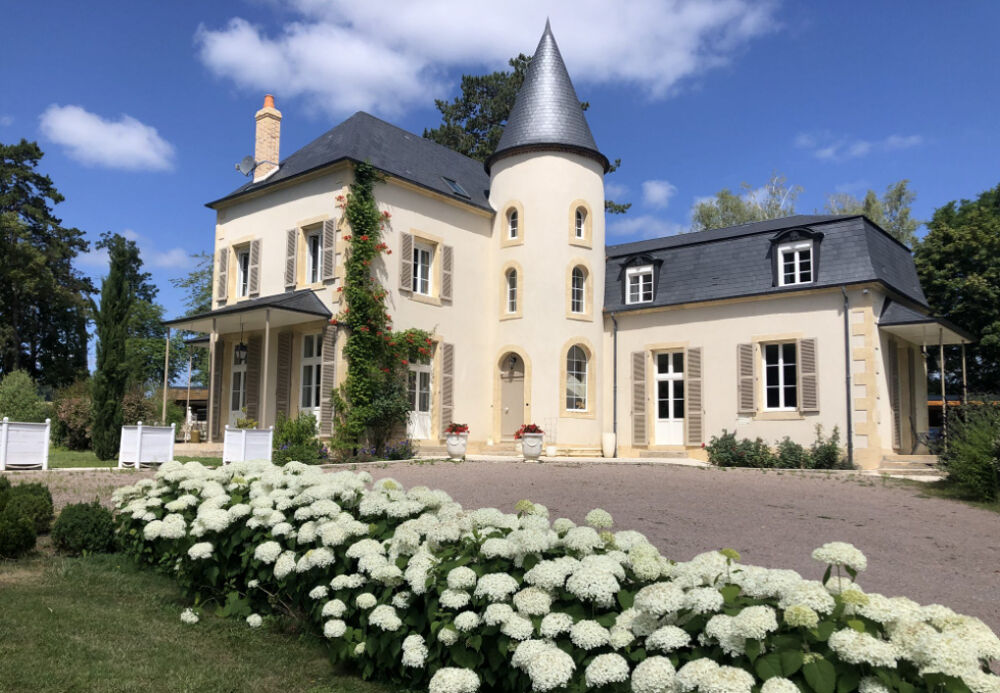 Manoir d'Exception à Sichamps - Charme, Élégance et Parc Arboré de 28 295 m²