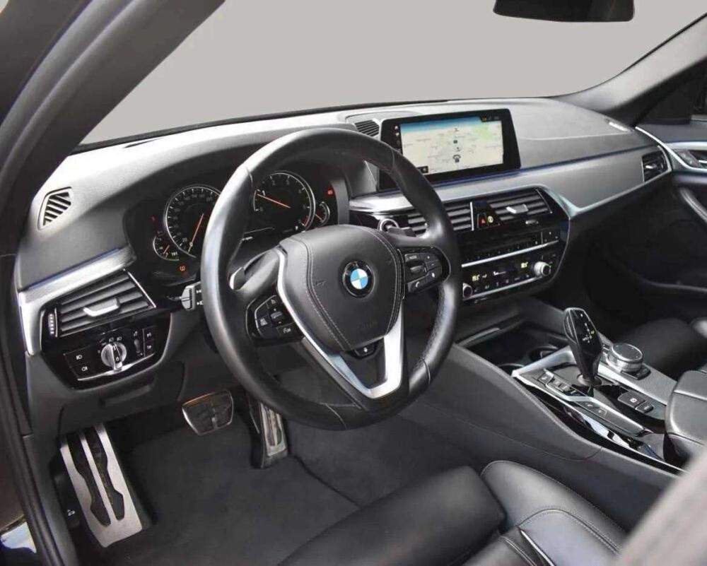 S&eacute;rie 5 Touring xDrive M Sport 190 ch • Toit ouvrant Attache remorqu 2019 occasion 33600 Pessac