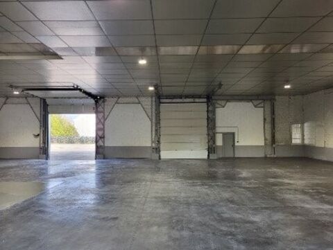   LOCAL D'ACTIVITES 510 M2 + bureau + stockage extérieur 