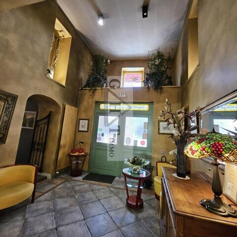 Immeuble mur et fond  emplacement N1 1370000 77330 Ozoir la ferriere