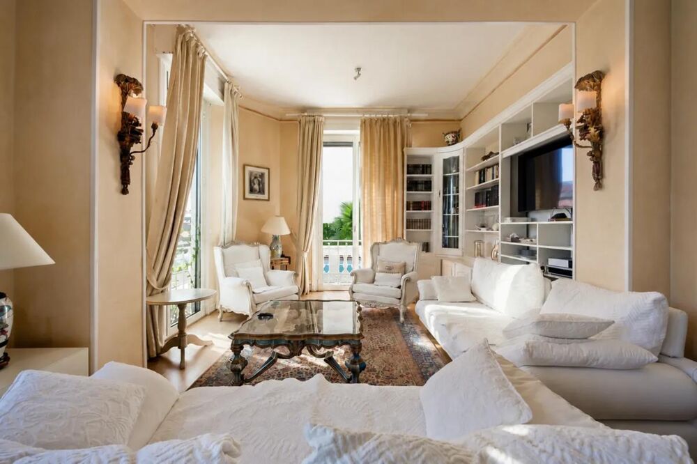 à vendre  Villa Roquebrune-Cap-Martin (06190)