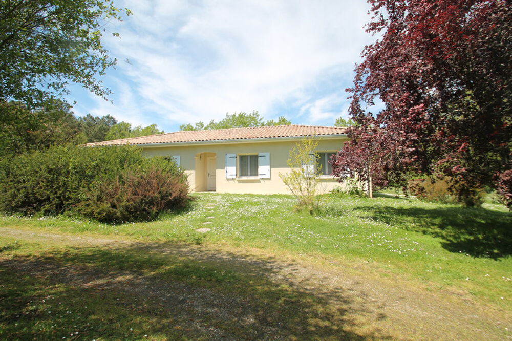 Maison à vendre 4 pièces 109m² proche de CASTELJALOUX (47) garages, terrain 9800m²