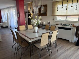  Appartement à vendre 8 pièces 161 m²