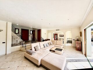  Villa � vendre 5 pi�ces 200 m�