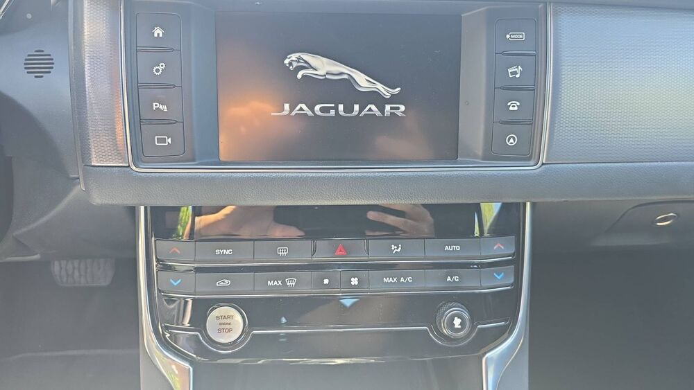 XF 2.0 D 240 AWD BVA8 R-Sport 2018 occasion 83160 La Valette Du Var