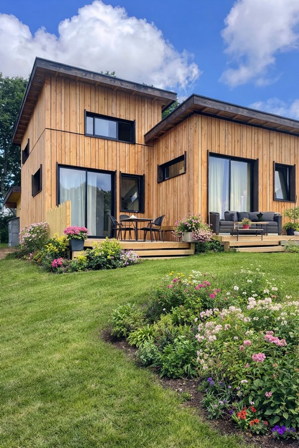 Maison ossature bois  Fort potentiel locatif et évolutif  Centre de Riec-sur-Bélon