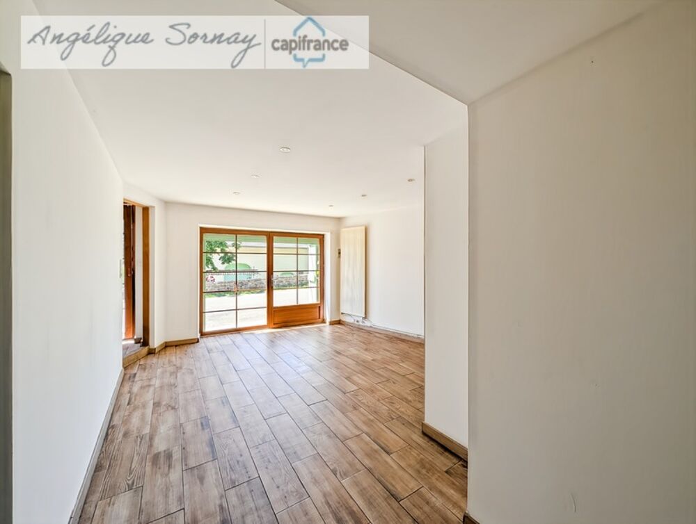 À 10 min de Saint-Amour  Maison de village 103 m² avec 3 chambres et combles aménageables -- Montrevel Morges (39320), secteur