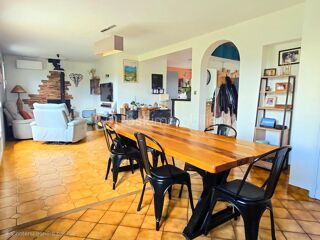 Vente Maison Maison familiale de 5 chambres avec jardin de 1 028 m² et grand garage Boeil bezing